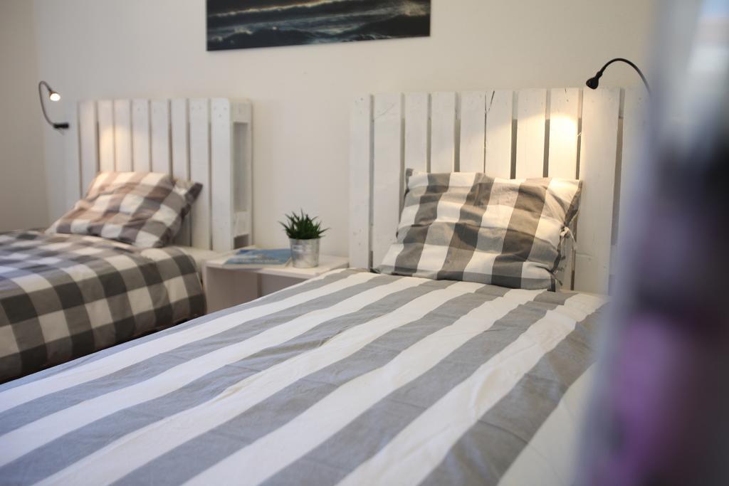 Moka Surfhouse Ericeira Room photo